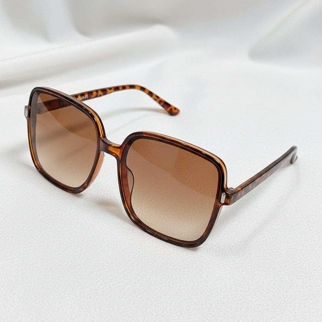 hip hop sunglasses gradient lens street style eyewear
trendy urban sunglasses UV protection fashion shades
colorful gradient sunglasses for men and women outdoor wear
lightweight street fashion sunglasses hip hop style