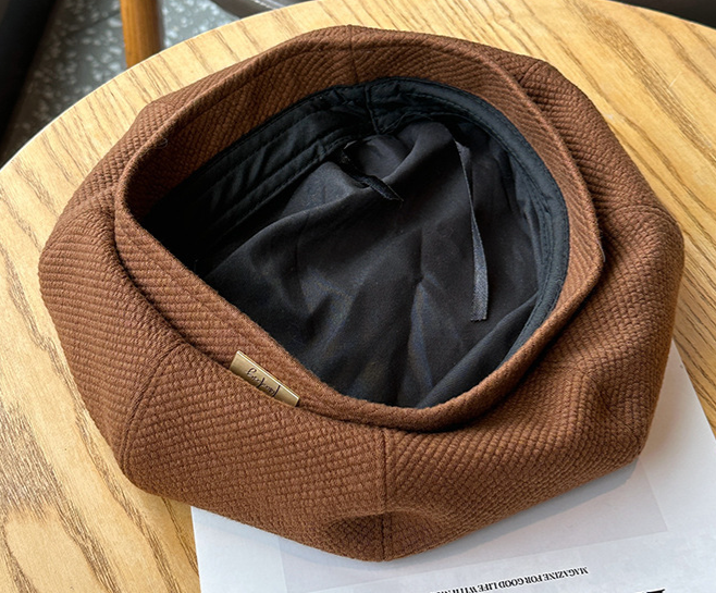Premium acrylic knitted beret for women in apricot, plum pink, brown, or black
Soft and warm winter hat with breathable design
Adjustable acrylic beret for casual and elegant outfits
Stylish knitted beret providing wind and sun protection