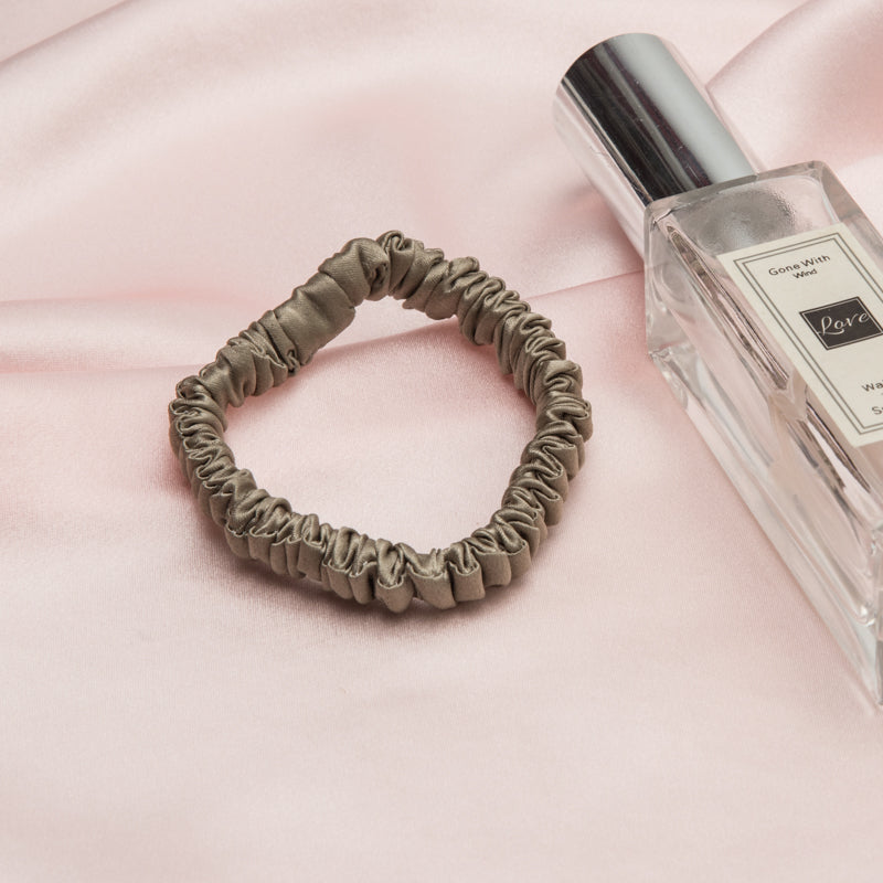 Handmade large intestine silk hair tie