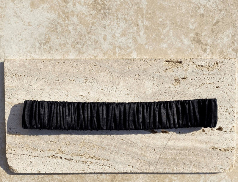 Silk Sports Headband – Non-Slip Wave Hair Band for Skincare & Workout Use.
