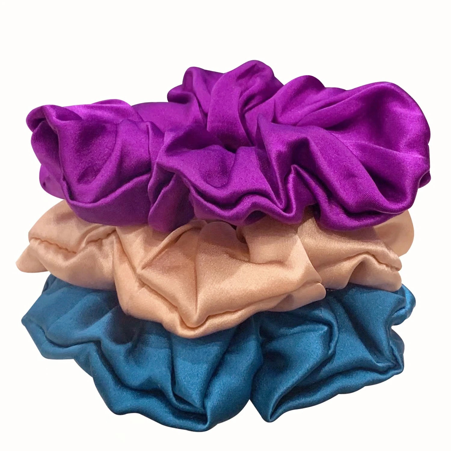 silk hair scrunchies soft elastic hair ties set
22 momme silk scrunchie gentle on hair
silk hair tie preventing breakage and frizz
large silk scrunchies for women hair styling