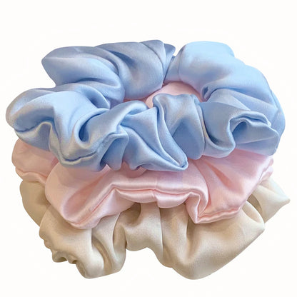silk hair scrunchies soft elastic hair ties set
22 momme silk scrunchie gentle on hair
silk hair tie preventing breakage and frizz
large silk scrunchies for women hair styling