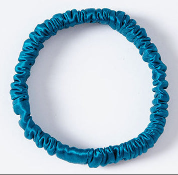 Mulberry silk hair tie for no damage ponytail styling
Soft elastic scrunchie for fine hair protection
Silk hair band designed to reduce breakage and creases
Gentle high elasticity hair tie for everyday use