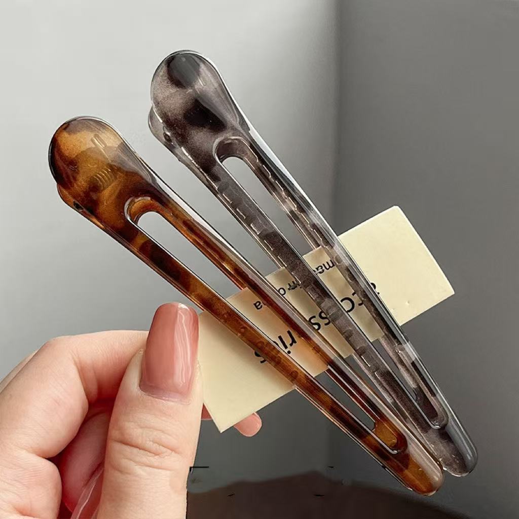 Acrylic Leopard Print Hair Clip