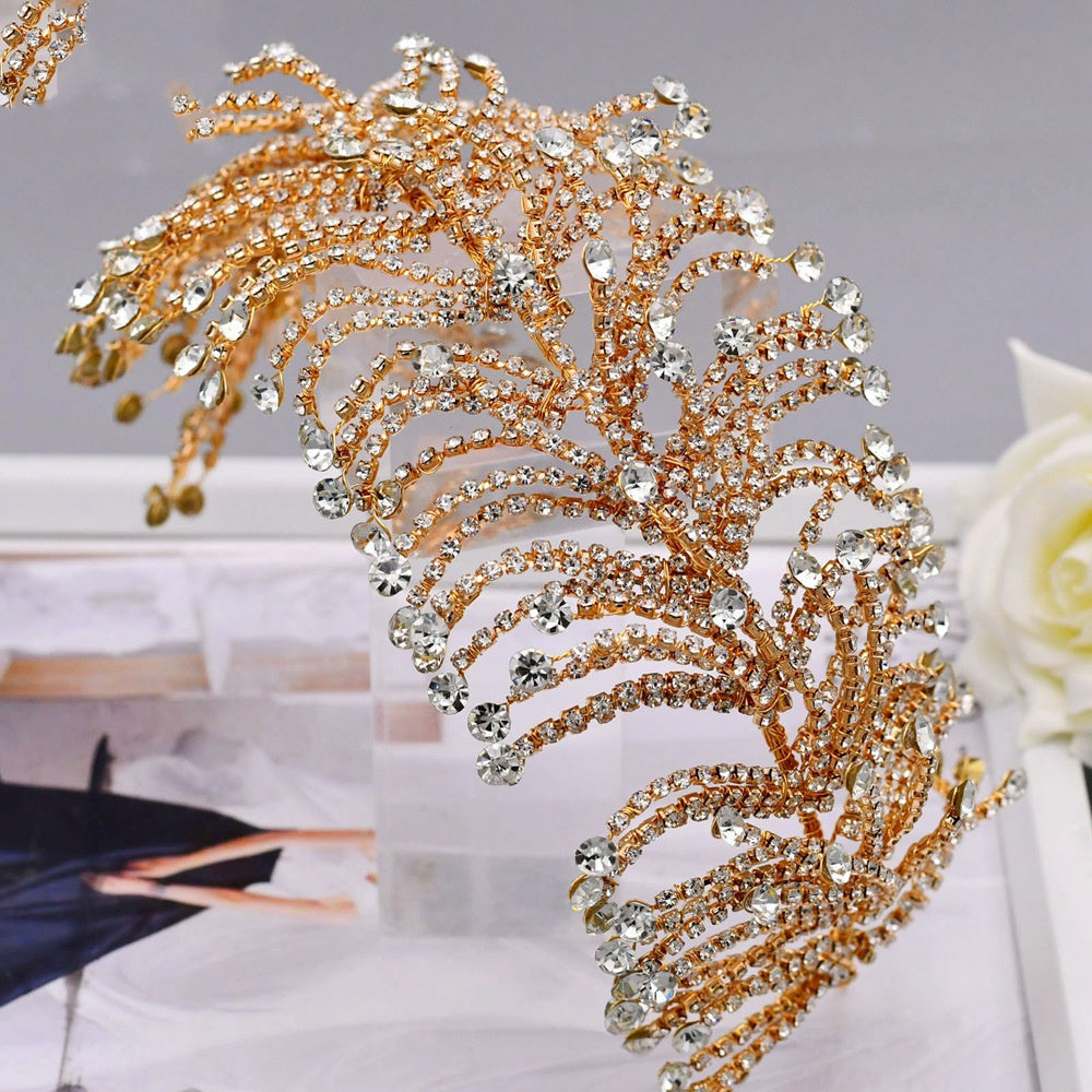 Handmade rhinestone silk hair chain with tassel design
Gold crystal hair accessory with S-shaped arc style
Silver rhinestone headpiece with flowing tassels
Statement hair jewelry for women street style fashion