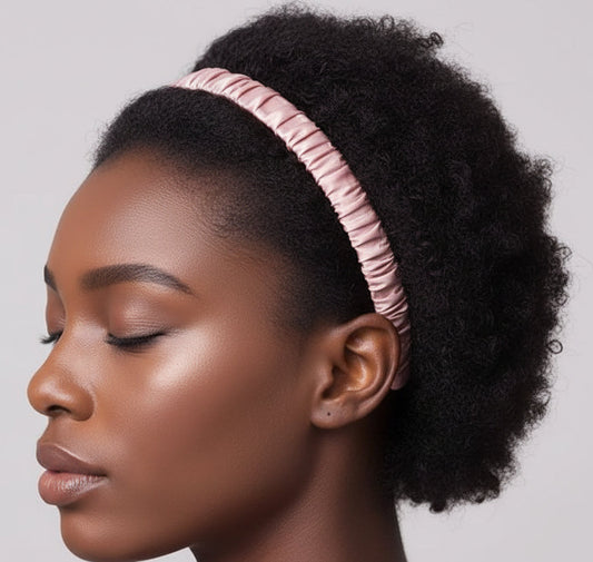 Silk wave headband for women used for face washing and skincare
Non-slip sports hair band in multiple colors for daily wear
Lightweight silk headband keeping hair in place during routines
Stylish retro wave hair band for workouts and casual use